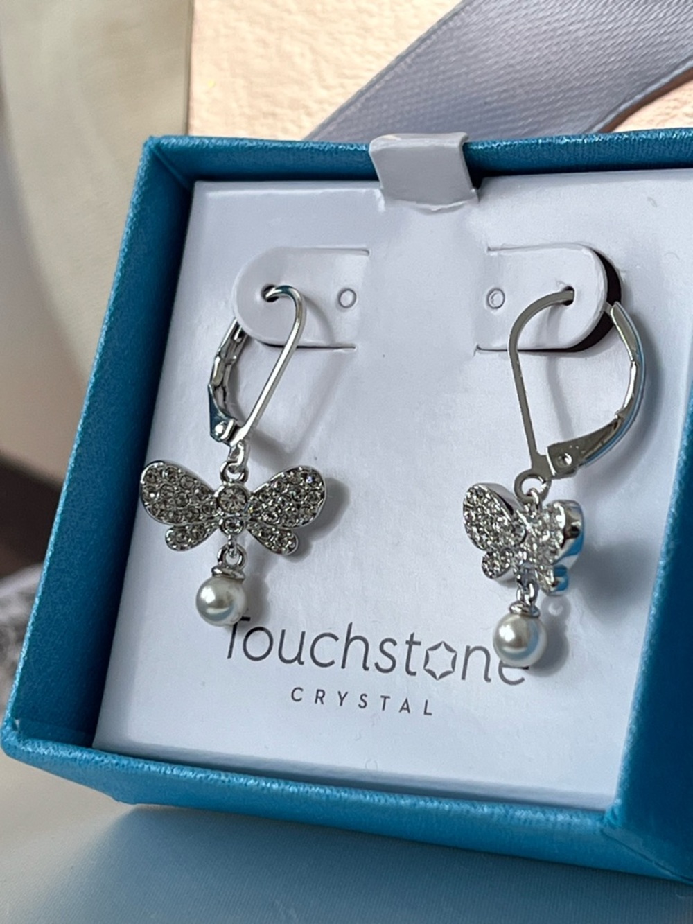 TSC by Swarovski white crystals & pearls Fly By earrings BNIB retail $89 - Picture 8 of 8